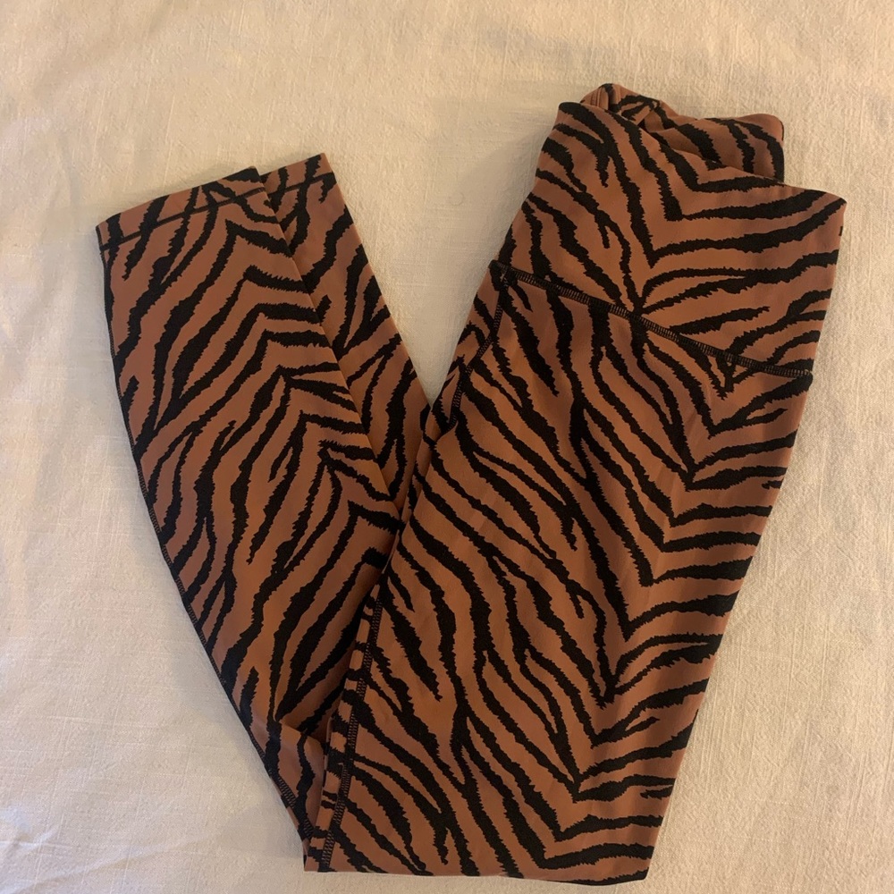 Varley Brown Zebra Century Leggings Sz M - Picture 6 of 6